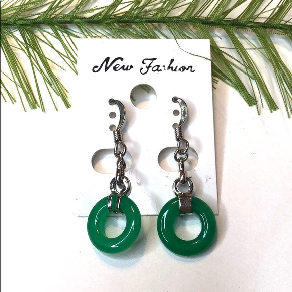 Vintage Jewelry - 🍭 vintage dainty geometric glass bead earrings